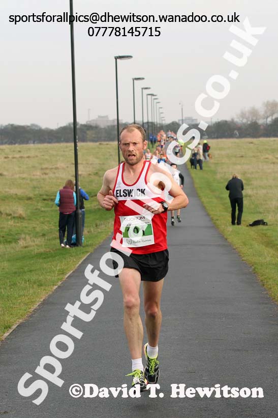 Seniors Heaton Harriers Memorial Road Race. Photo: David T. Hewitson/Sports for All Pics